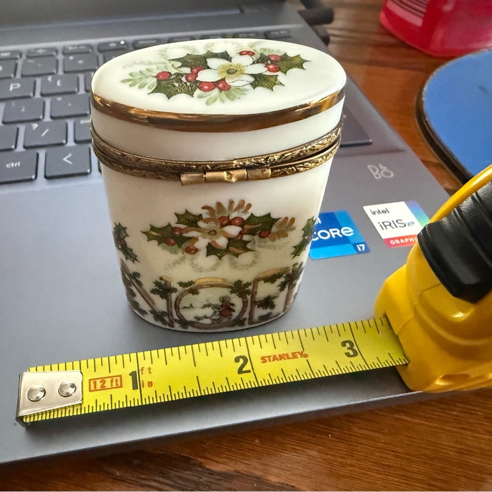 Festive Ceramic Trinket Box with Holly Design
Limoge